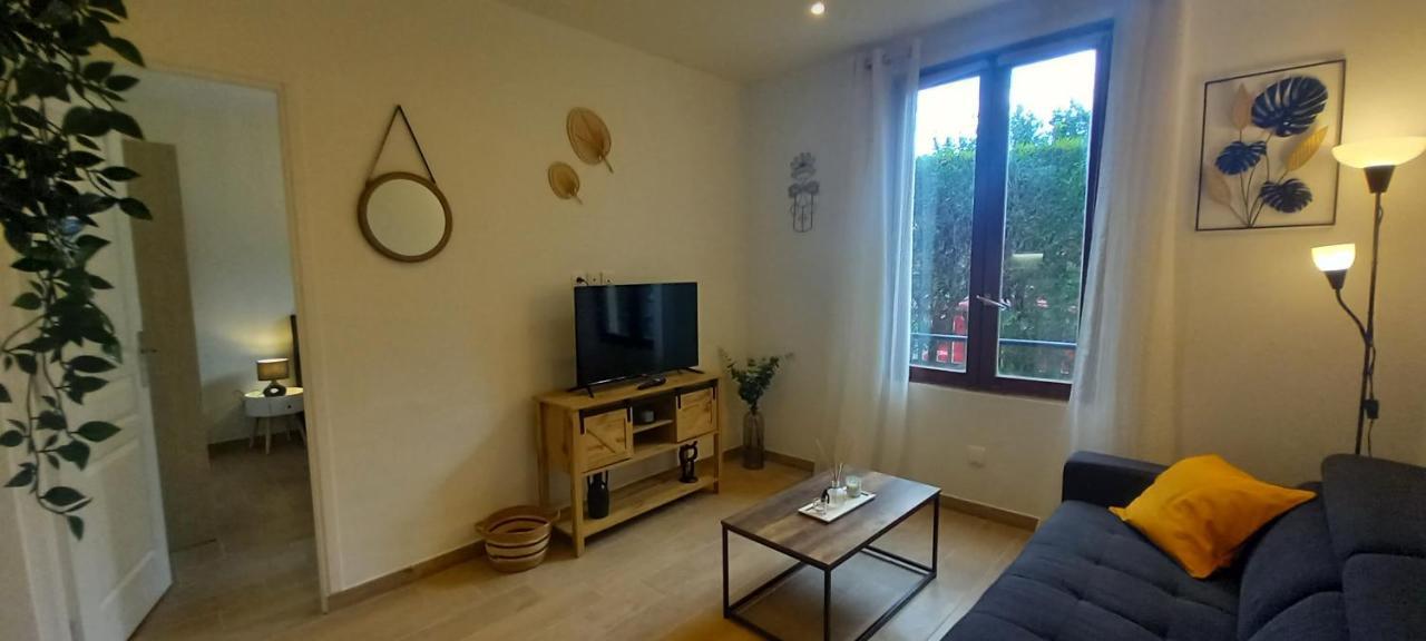 Appartement Magnifique F2-5Mn Aeroport D'Orly-Parking Prive Gratuit à Paray-Vieille-Poste Extérieur photo