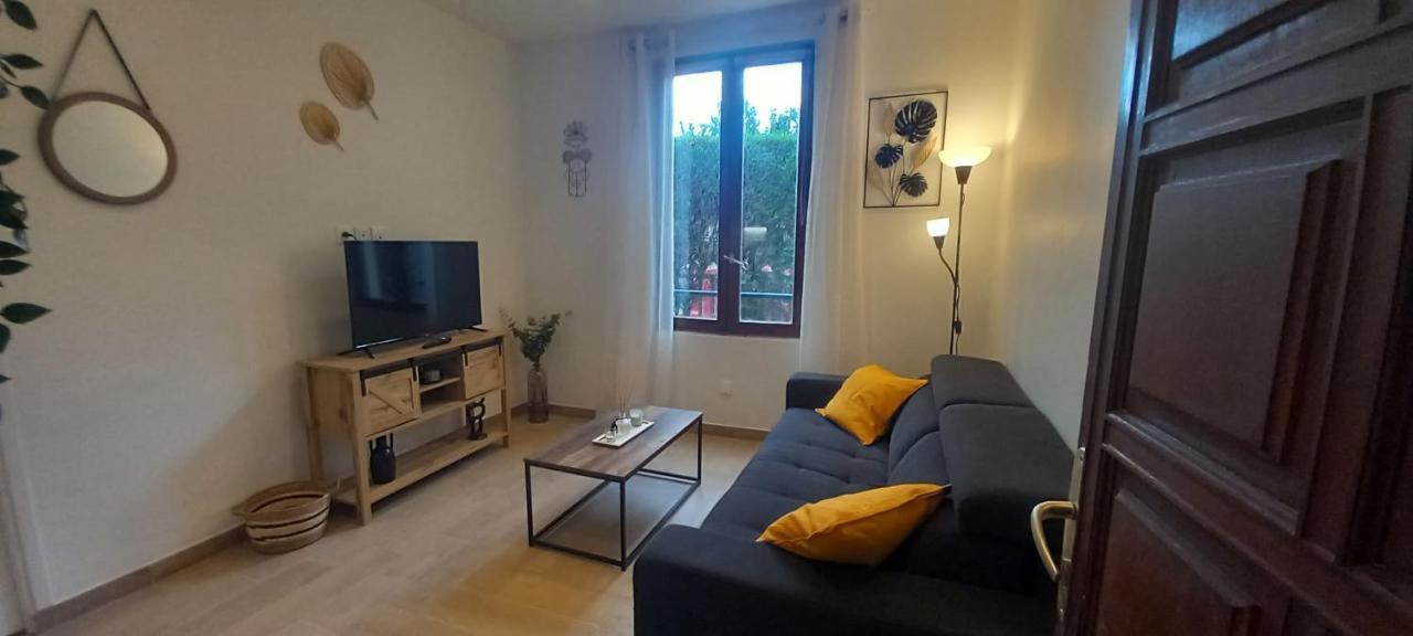 Appartement Magnifique F2-5Mn Aeroport D'Orly-Parking Prive Gratuit à Paray-Vieille-Poste Extérieur photo